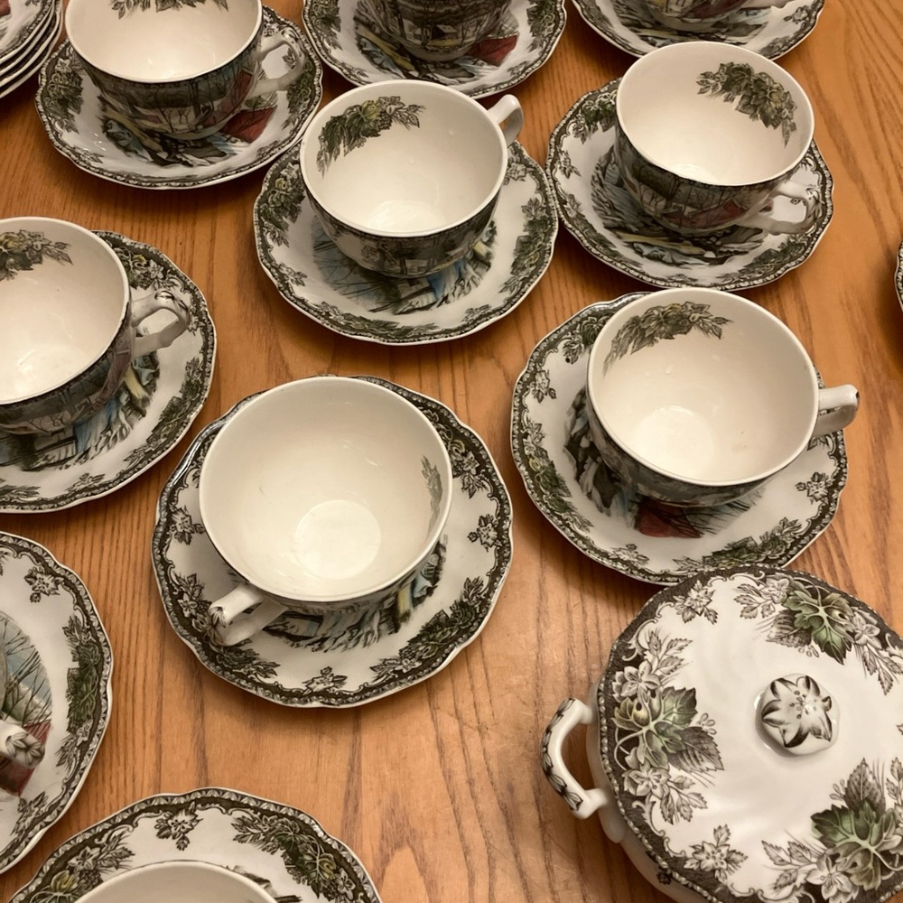 Vintage Set of 11tea/saucer/creamer/sugar/lid The Friendly Village The Ice House